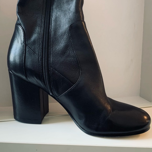 Via Spiga Benita Black Leather boots 8 1/2 booties - Picture 5 of 15